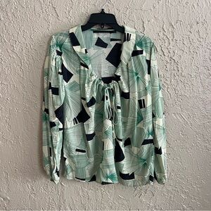 Merritt Charles Green and Black Geometric Patterned Blouse